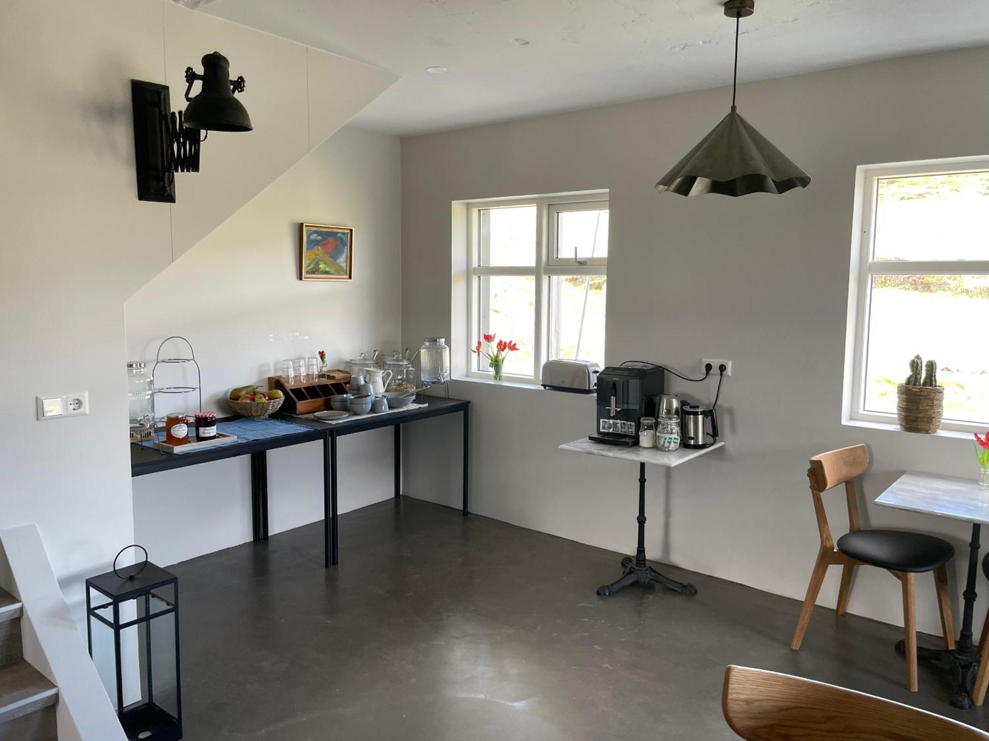 Lindarholl Guesthouse Stori-Bakki Extérieur photo