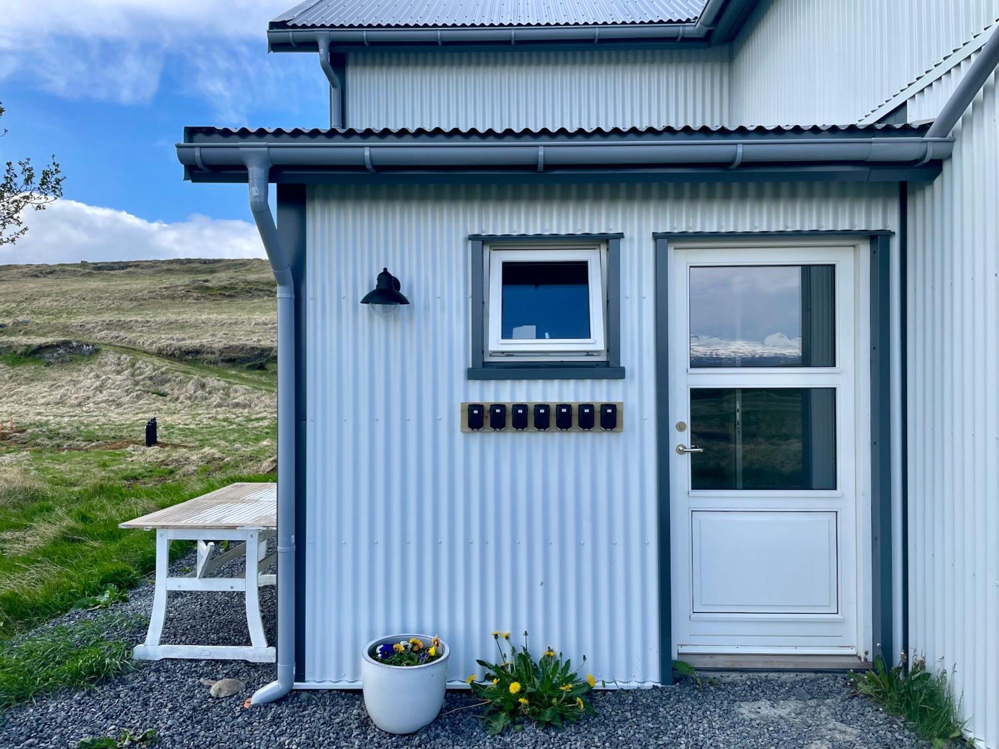 Lindarholl Guesthouse Stori-Bakki Extérieur photo